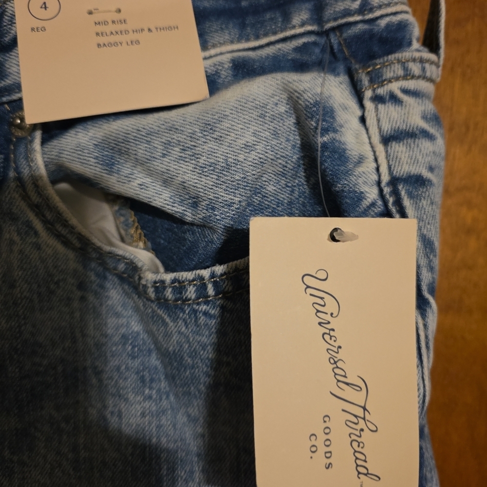 Universal Thread High Rise Light Blue Jeans - Picture 4 of 11
